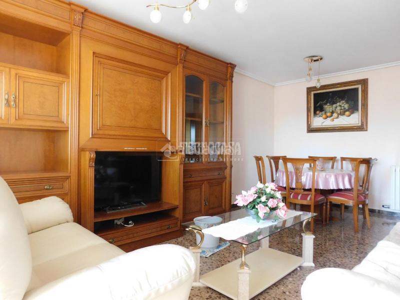 Foto ce8bbafa-e24a-4dd1-a3da-e6234e20fe95. Pis amb calefacció aparcament terrassa a Grancasa Zaragoza