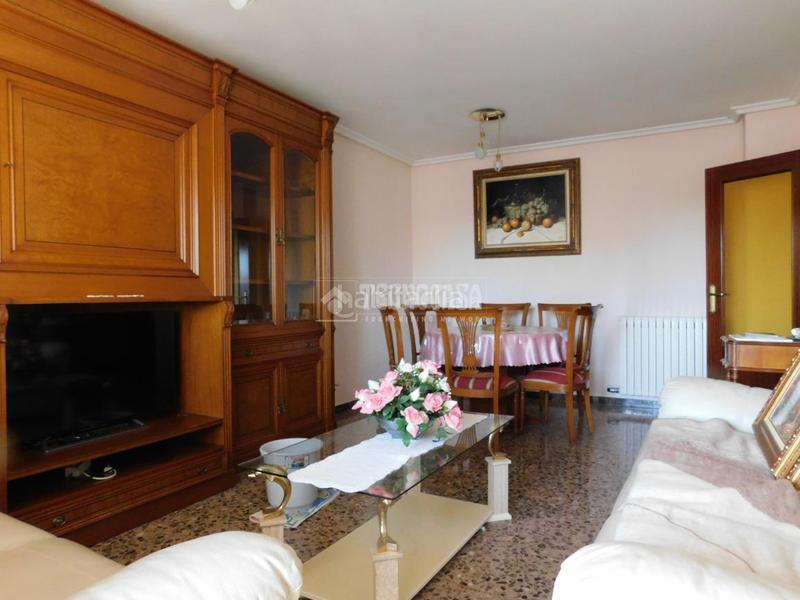 Foto deffe218-9561-4b29-863d-b0fe81896d3f. Pis amb calefacció aparcament terrassa a Grancasa Zaragoza