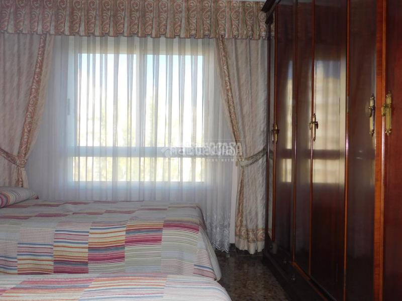 Foto eca8099f-a89a-48e2-a446-3aff9e2f1139. Pis amb calefacció aparcament terrassa a Grancasa Zaragoza