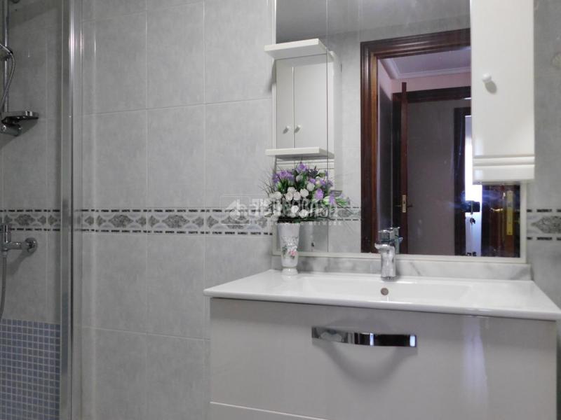 Foto fec007a0-f2af-4b1d-ba2e-3bf41c11728e. Pis amb calefacció aparcament terrassa a Grancasa Zaragoza