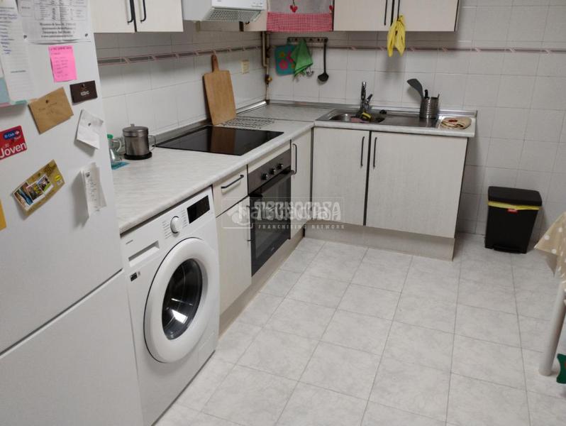 Foto 732f222c-75ee-4079-bf1a-dbf42ac93cf3. Affitto appartamento con riscaldamento parcheggio in Zaragoza