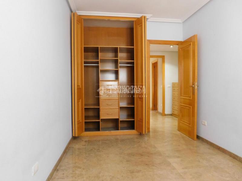 Foto a2402a89-f3c9-4f7f-bb1a-ad3f529ad647. Affitto appartamento con riscaldamento parcheggio in Zaragoza