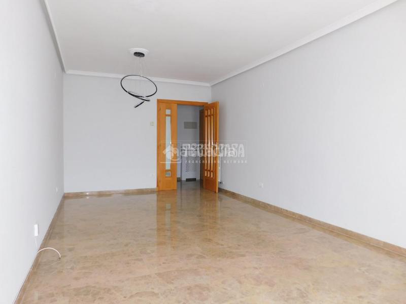 Foto a9f542bc-8fe5-4be0-99d6-be7d8c2276ed. Alquiler piso  en alquiler en Ranillas Zaragoza