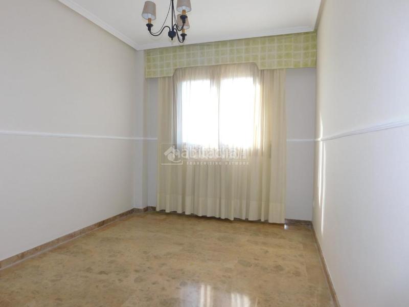 Foto 68956ec2-e636-4f28-878c-1d9232cf9728. Lloguer pis amb calefacció aparcament a Ranillas Zaragoza