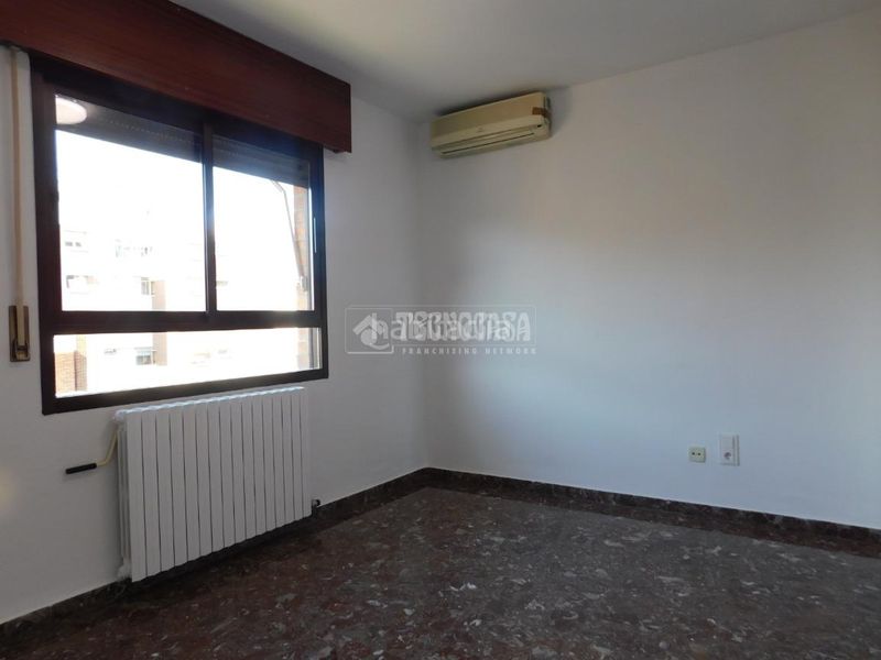 Foto 4875b644-536f-4124-abd2-0702fd046a6b. Pis amb calefacció a Grancasa Zaragoza