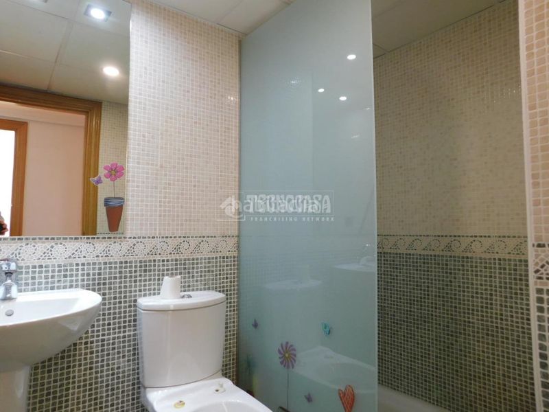 Foto f3f23c3a-3149-44e6-8293-24addb6b31d6. Àtic amb calefacció aparcament piscina a Parque de los Cineastas Zaragoza