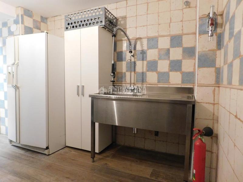 Foto 4e827b3c-3b6e-426d-807c-d8c672b0ca2f. Alquiler local comercial  en alquiler en Zaragoza