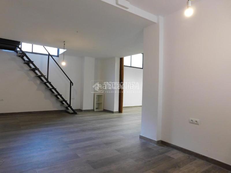 Foto 70098ea1-2a34-4a51-aca6-8fb185e4bd3c. Lloguer local comercial a Ranillas Zaragoza