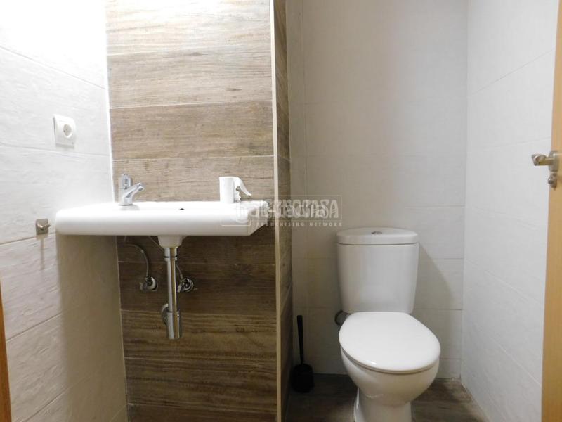 Foto b26c7fd2-8c7d-44f4-8b2d-75d04c31684a. Lloguer local comercial a Ranillas Zaragoza