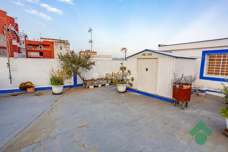 Foto 21f5c17d-a4d6-496b-9a41-3fc2fed74215. Piso  en venta en Bajadilla - Fuente Nueva Algeciras