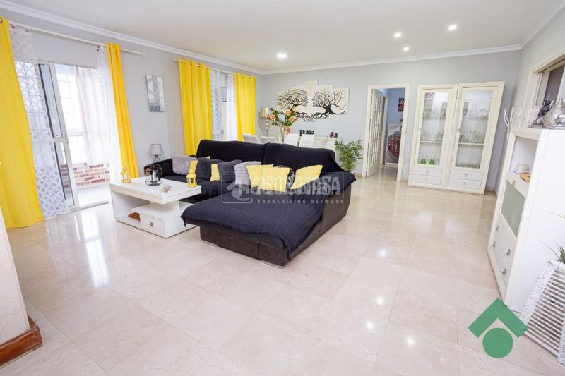 Foto 69f7ce7a-3eff-4dc6-a952-915df4b31cfd. Piso  en venta en Bajadilla - Fuente Nueva Algeciras