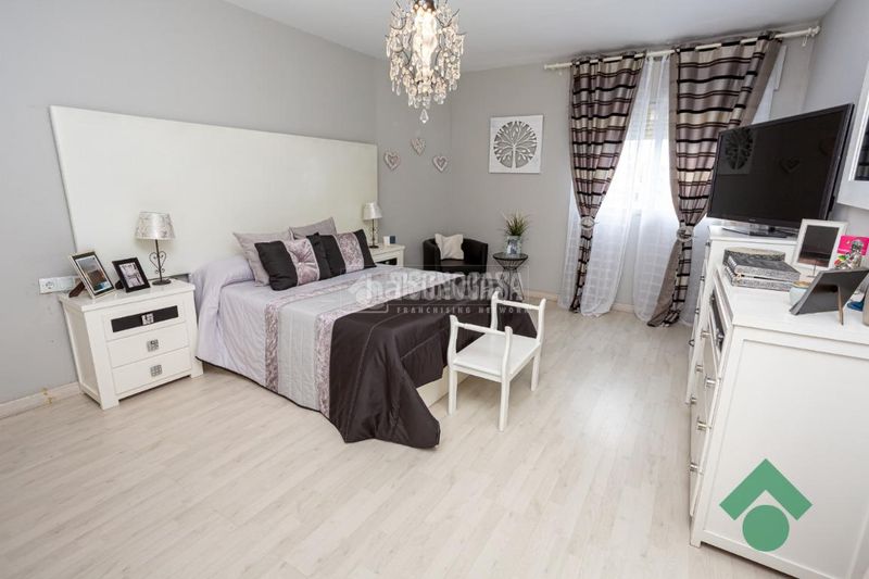 Foto 9ff1f1fe-358f-478c-94b5-a12b68e6565f. Piso  en venta en Bajadilla - Fuente Nueva Algeciras