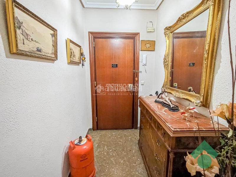 Foto 24462689-9d68-44b9-957b-691bc0815e72. Piso  en venta en Casco Antiguo Algeciras