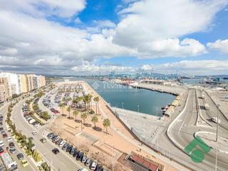 Pis  Avenida virgen del carmen. Piso en venta en algeciras
