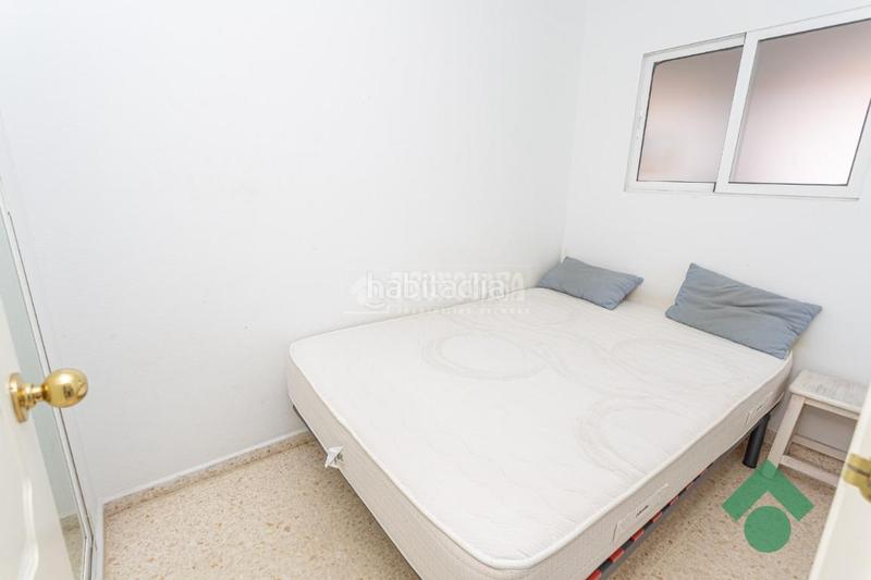 Foto cf94f6e3-b098-4137-8a22-f05699a8e388. Piso  en venta en San García Algeciras