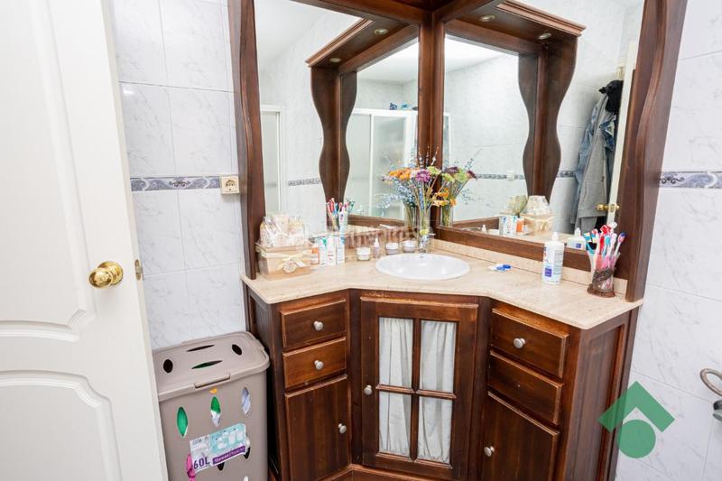 Foto 2db3ada5-a2a6-45d9-a16a-b46b406a2ac4. Casa pareada casa en venta en San García Algeciras