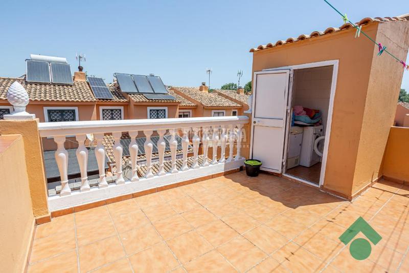 Foto 7c0bec30-cab2-448a-999a-b6665206a098. Casa pareada casa en venta en San García Algeciras
