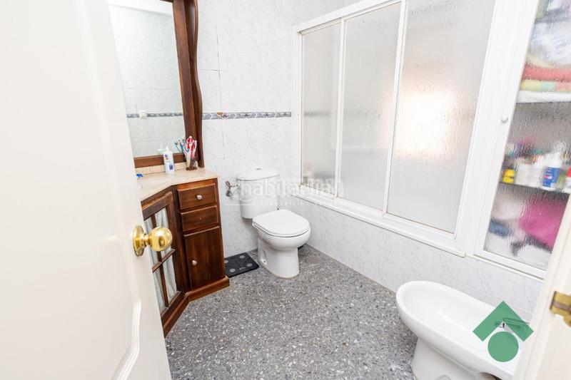 Foto a61cd854-ac4a-47b9-96fe-56db147e286a. Casa pareada casa en venta en San García Algeciras