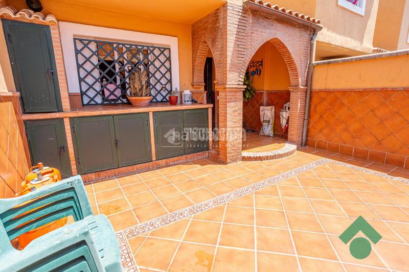 Foto c3369f9c-01be-419f-b097-e47c50299c7d. Casa pareada casa en venta en San García Algeciras