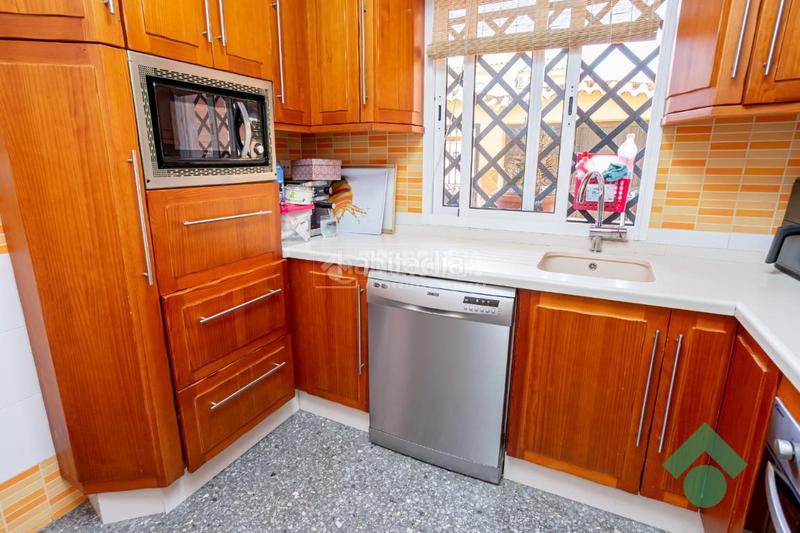 Foto f3aee026-f2c1-47ee-b0f0-dc5fdbafe0cb. Casa pareada casa en venta en San García Algeciras