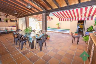 Maison jumelée à La Granja - La Colina - Los Pastores. Casa en venta en algeciras