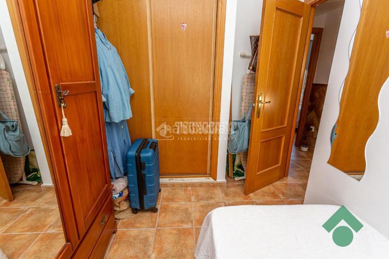 Foto 0d93e58d-dca4-49de-8a7d-c9889e880076. Casa pareada casa en venta en San García Algeciras