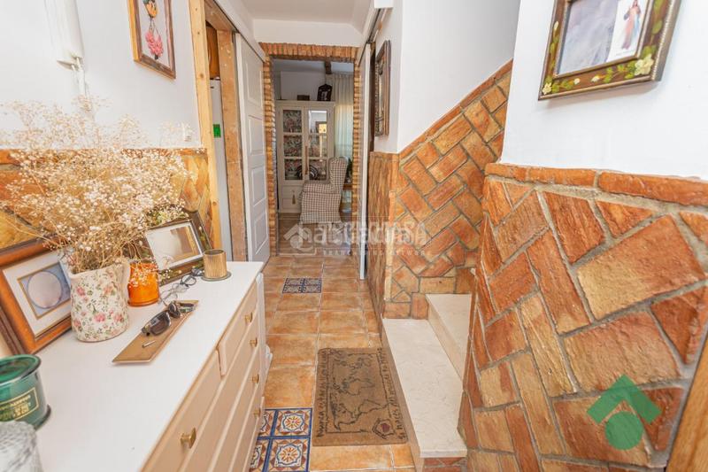 Foto fdf278bf-fff9-40c0-8e52-6b9e76844c62. Casa pareada casa en venta en San García Algeciras