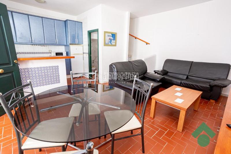 Foto 62957fa3-e7d4-452c-be0b-0a4d301abdf1. Casa aparellada amb piscina a San García Algeciras