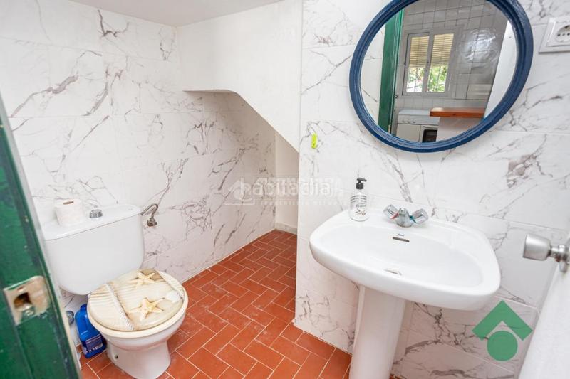 Foto 792550e5-a918-43c3-850b-f684fcb0c4db. Casa aparellada amb piscina a San García Algeciras