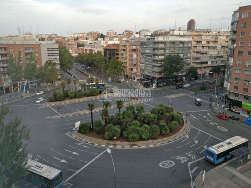 Foto 15fd0eb1-4e07-41bb-90ab-8dc12c12fa35. Pis amb calefacció piscina a Pacífico Madrid