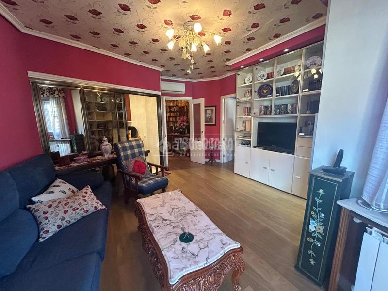 Foto 240d6b5d-af6c-43cc-8acd-f941a4162554. Pis amb calefacció piscina a Pacífico Madrid