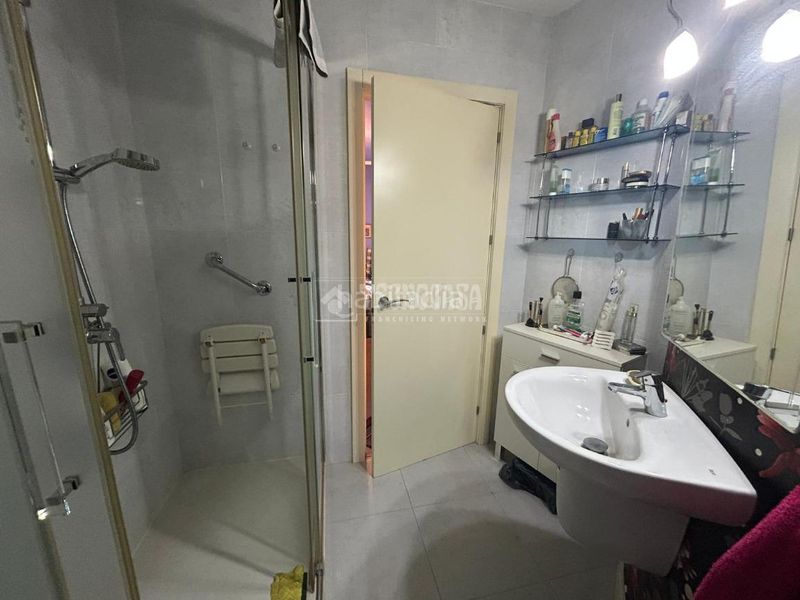 Foto 3255183d-4149-4ccf-970e-9cac439f711c. Pis amb calefacció piscina a Pacífico Madrid