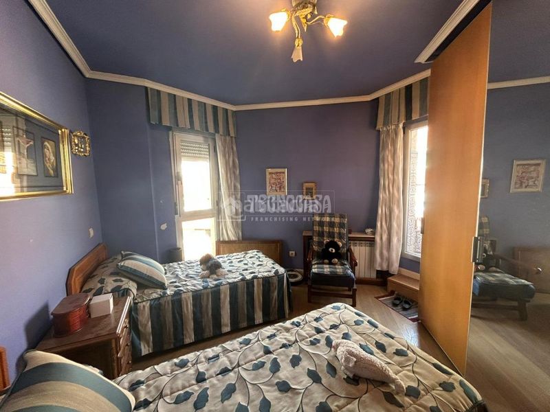 Foto f0cbacc6-08be-4dd9-ac17-ace01f1a7663. Pis amb calefacció piscina a Pacífico Madrid