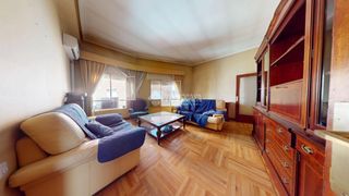 Flat in Pacífico. Piso en venta en madrid