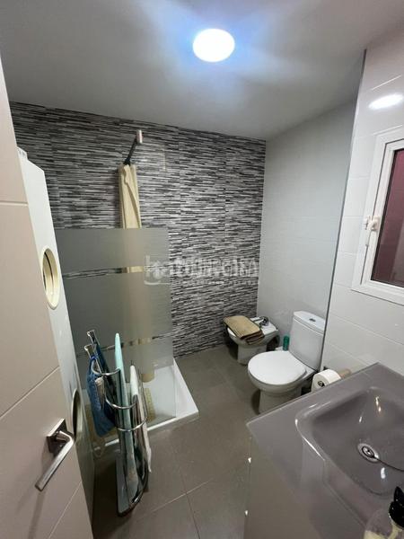 Foto 5a2c536e-cec0-4a2e-8701-bdd114843225. Flat with heating in Alaquàs