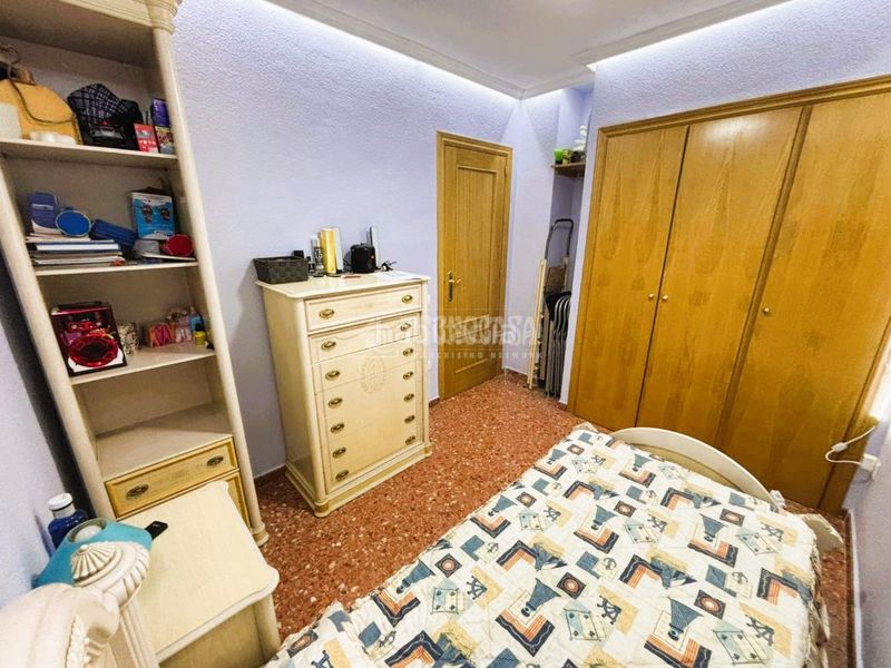 Foto 5a29e504-03d2-4587-b25d-2927e764e673. Piso  en venta en Aldaia