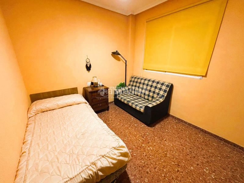 Foto b5fcb89b-a1a6-49ae-b51b-c9a5fba81c64. Piso  en venta en Aldaia