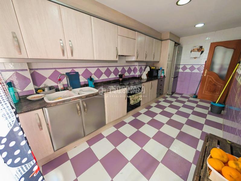 Foto 0cb7cb3c-e902-4cbc-9dab-b95924b45eda. Appartement avec chauffage parking dans Aldaia