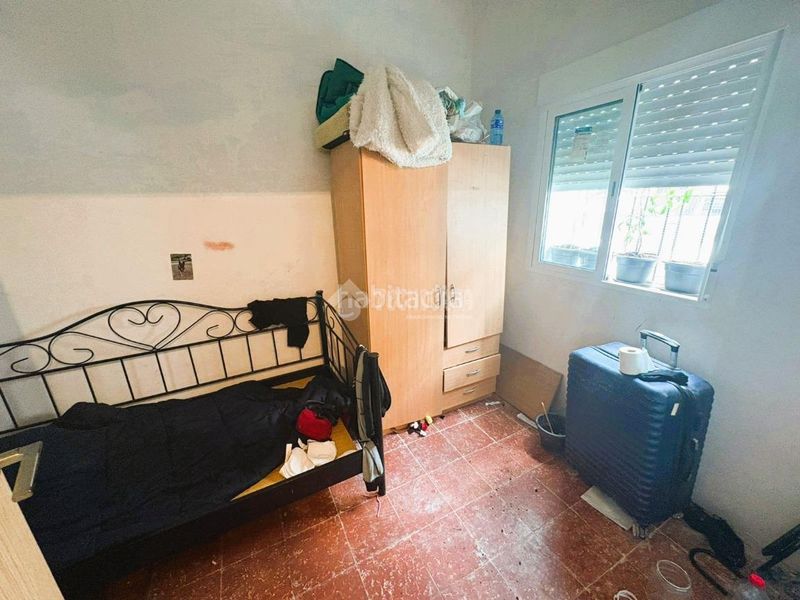 Foto e9d7f2f2-5daf-48d8-ae59-f846ba6ae26e. Casa aparellada a Alaquàs