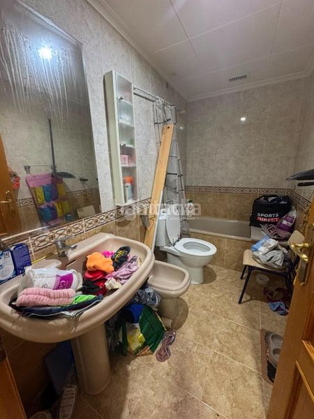 Foto fc7a4944-de60-47a2-a61c-c35fd1a46e9e. Duplex in Alaquàs