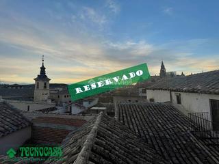 Casa aparellada a Casco Histórico. Casa en venta en toledo