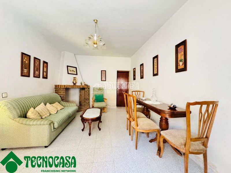Foto 3caddfa5-36eb-453a-bb6d-e3313a09a161. Casa aparellada a Navalmorales (Los)