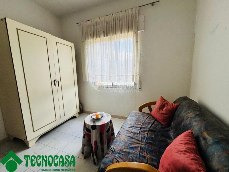 Foto f5239392-0737-4f3b-9036-4cf7b24da2c1. Casa aparellada a Navalmorales (Los)
