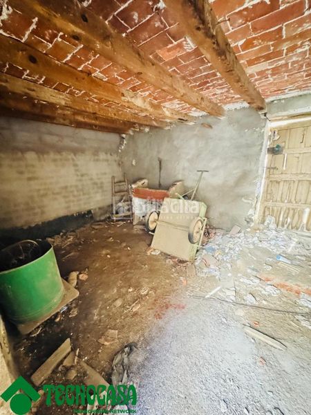 Foto 4e2a6b9e-b136-48ad-849e-bd5082519743. Casa aparellada a Urda