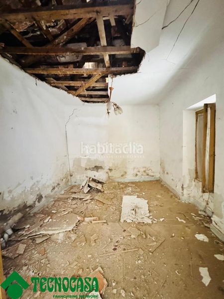Foto 8356d4e4-8b1e-4904-9213-e8c5d74e143e. Casa aparellada a Urda