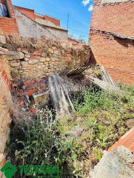Foto a59882c2-8d61-406e-893e-1ab2595175f1. Casa  en venta en Menasalbas