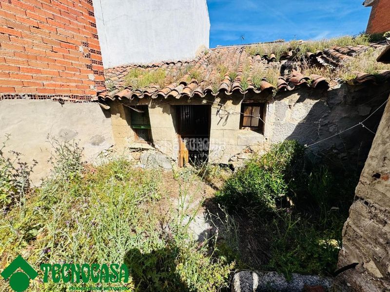 Foto dd5d8ce0-8ae0-484a-ba45-446aa561a19f. Casa  en venta en Menasalbas