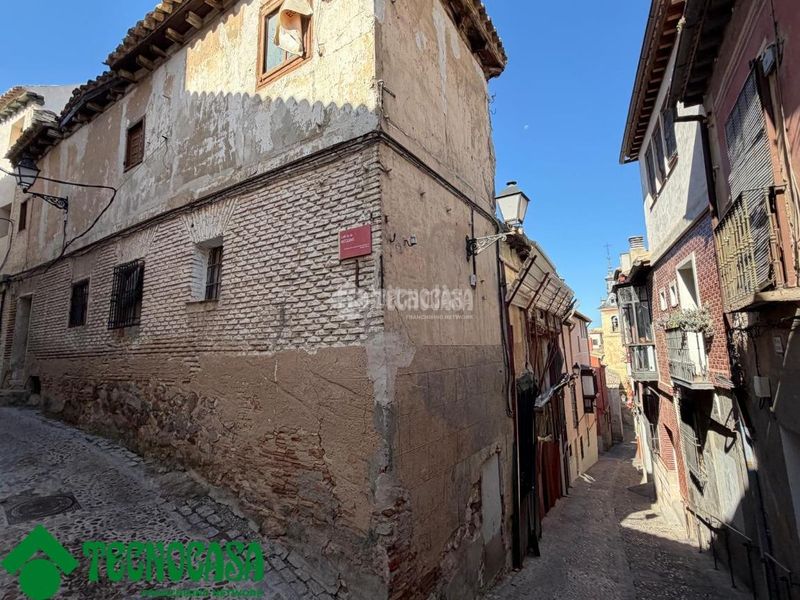 Foto 1da93efb-4d76-4b34-a325-0e0918ac0f5b. Casa aparellada a Casco Histórico Toledo