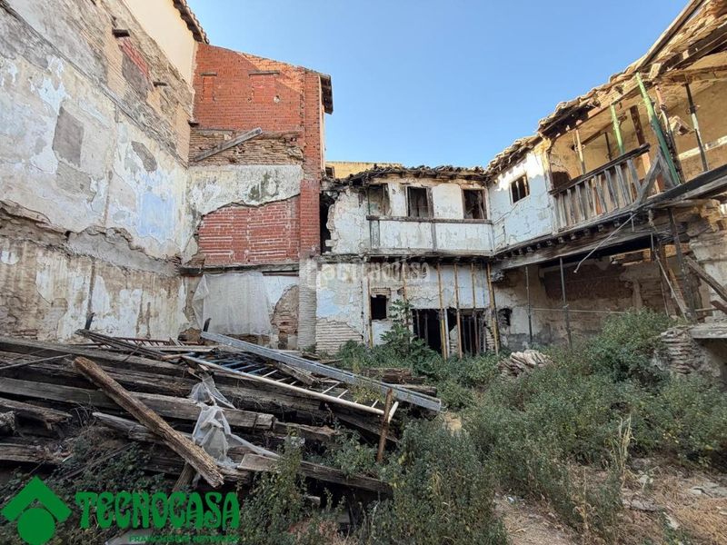 Foto a1941a06-af6e-40f7-b515-5277618048c7. Casa aparellada a Casco Histórico Toledo