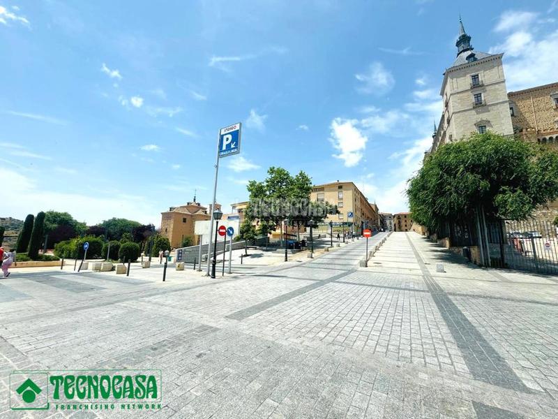Foto 10303029-8abc-4e80-8c08-4705904af29a. Casa aparellada a Casco Histórico Toledo